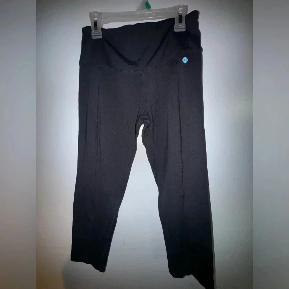 Miraclesuit Black‎ women’s High-Rise Capri Legging size small activewear workout